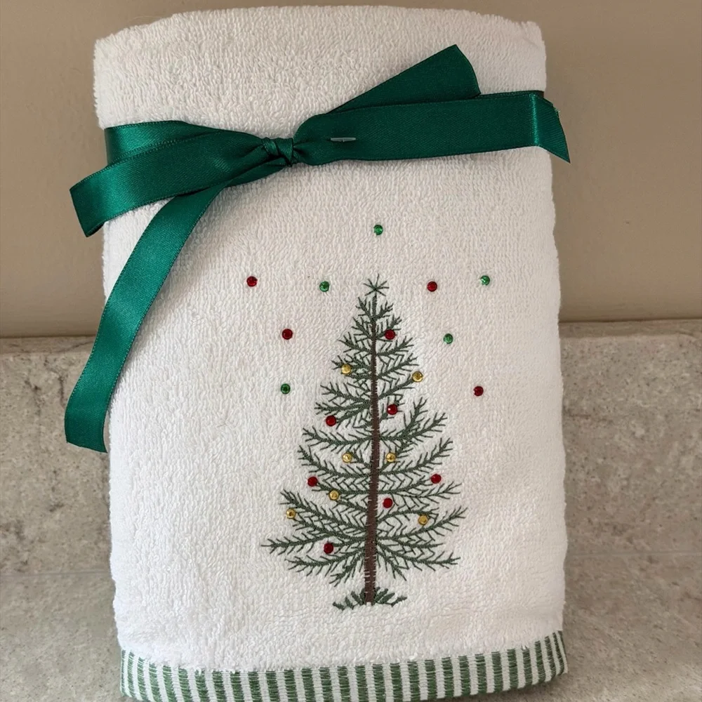 Embroidered Jeweled Holiday Tree Hand Towels